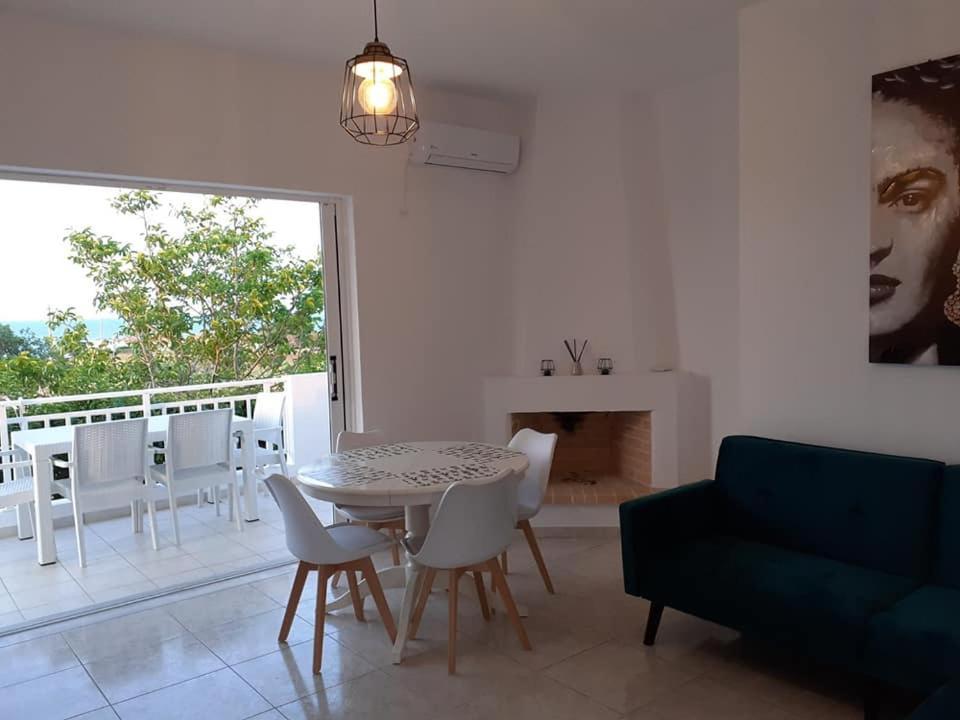 Retreat Apartments In Drosia - 2 Bedrooms Apartment Makris Gialos  Exteriör bild